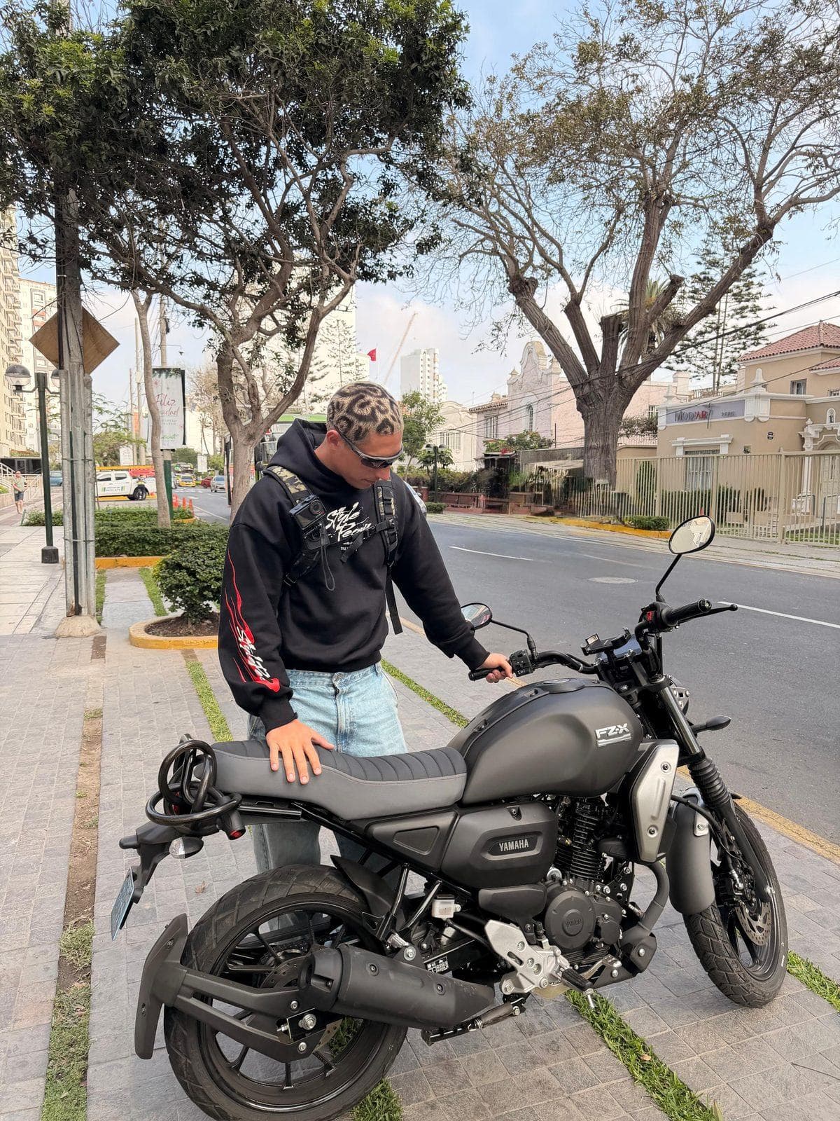 Alquiler Yamaha FZ-X 150cc Lima Road Miraflores
